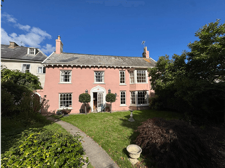 PERIOD RESDIENCE FOR IMPROVEMENT