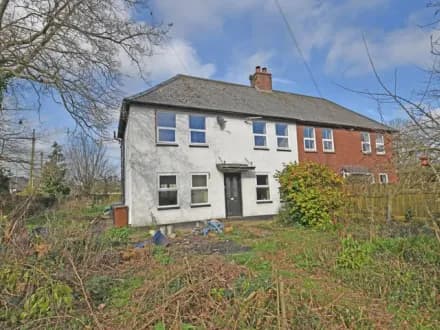 3 BEDROOM HOUSE FOR REFURBISHMENT