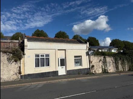 ONE BEDROOM DETACHED PROPERTY FOR REFURBISHMENT