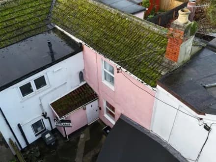 TERRACED COTTAGE FOR REFURBISHMENT WITH LARGE GARDEN