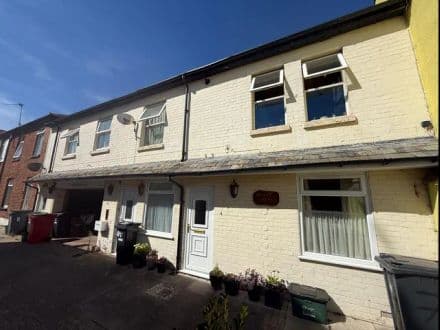 2 x ONE-BEDROOM FLATS 