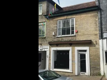 RETAIL PREMISES & OFFICE ACCOMMODATION WITH POTENTIAL